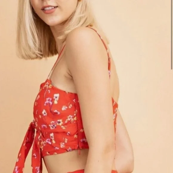 Floral Tie-Front Top - Picture 2 of 7